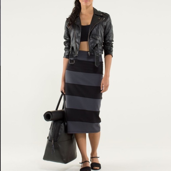 NWOT Lululemon Yoga Over Skirt Coal / Black | Sz 6 | Rare | Vintage | Midi Skirt - Picture 2 of 13